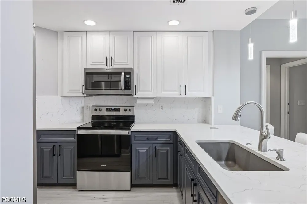 Cape Harbour Drive #906 Cape Coral, FL 33914