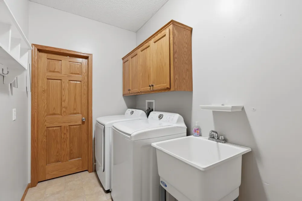 9142 Woodland Drive Saint Bonifacius, MN 55375