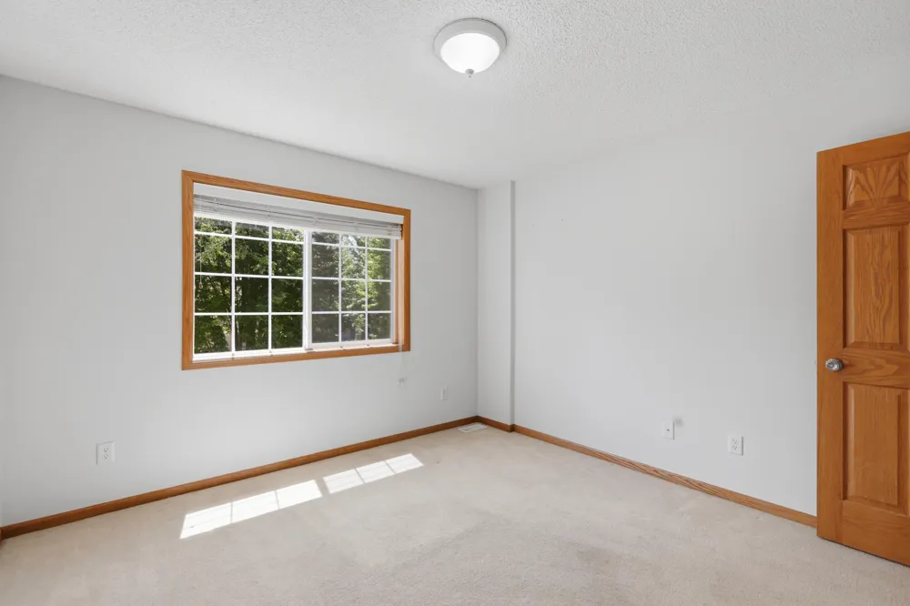 9142 Woodland Drive Saint Bonifacius, MN 55375