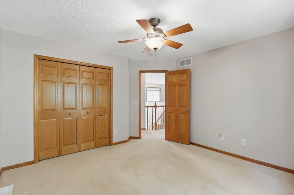 9142 Woodland Drive Saint Bonifacius, MN 55375