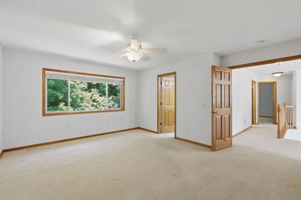 9142 Woodland Drive Saint Bonifacius, MN 55375