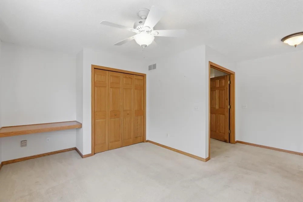 9142 Woodland Drive Saint Bonifacius, MN 55375