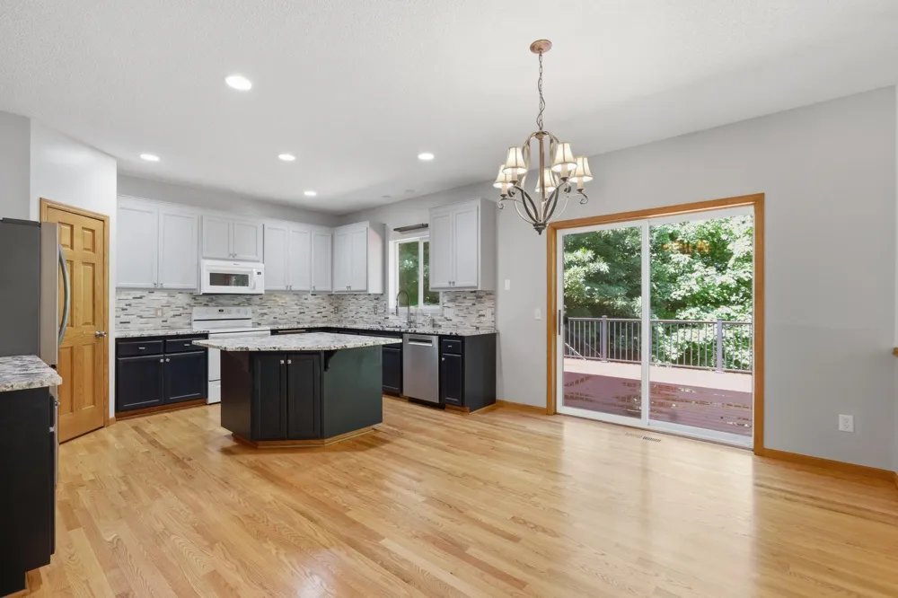 9142 Woodland Drive Saint Bonifacius, MN 55375