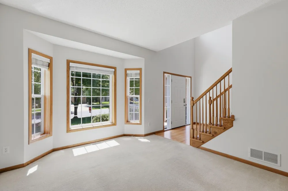 9142 Woodland Drive Saint Bonifacius, MN 55375