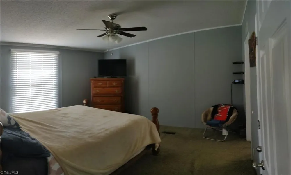 1090 Chestnut Grove Road King, NC 27021