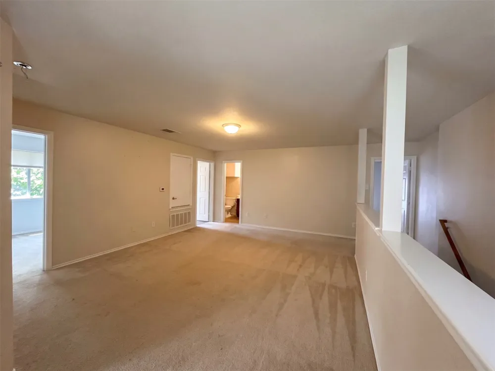 12512 La Paz Lane Del Valle, TX 78617