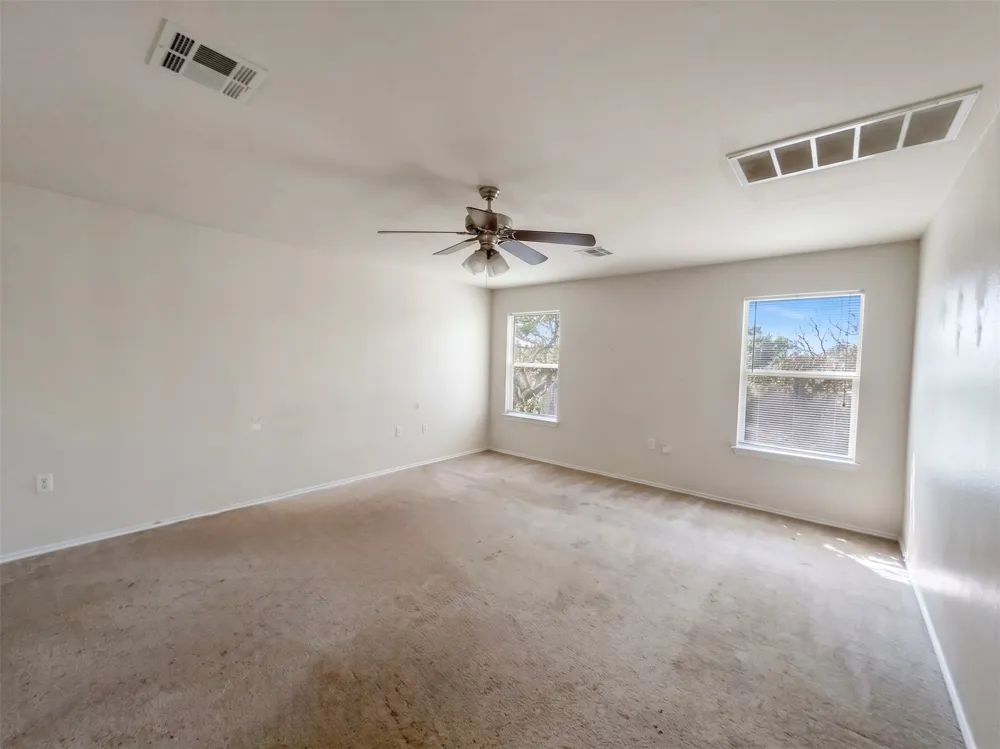 12512 La Paz Lane Del Valle, TX 78617