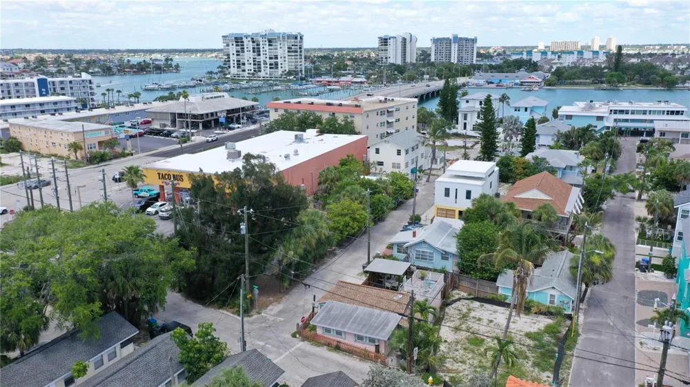 101 95TH AVENUE Treasure Island, FL 33706
