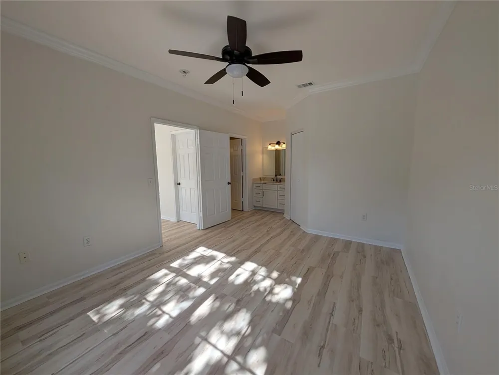 2107 PORTOFINO PLACE #30-302 Palm Harbor, FL 34683