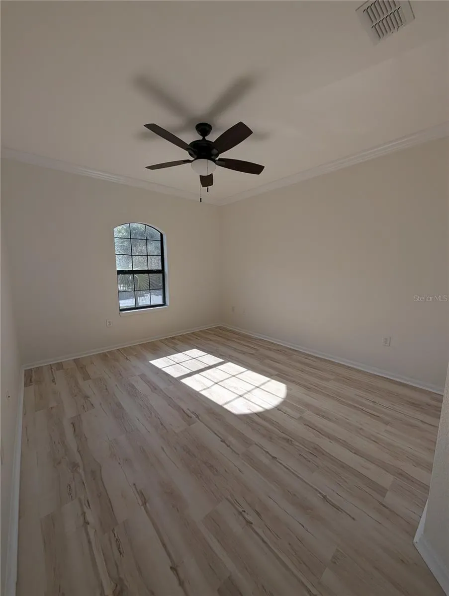 2107 PORTOFINO PLACE #30-302 Palm Harbor, FL 34683
