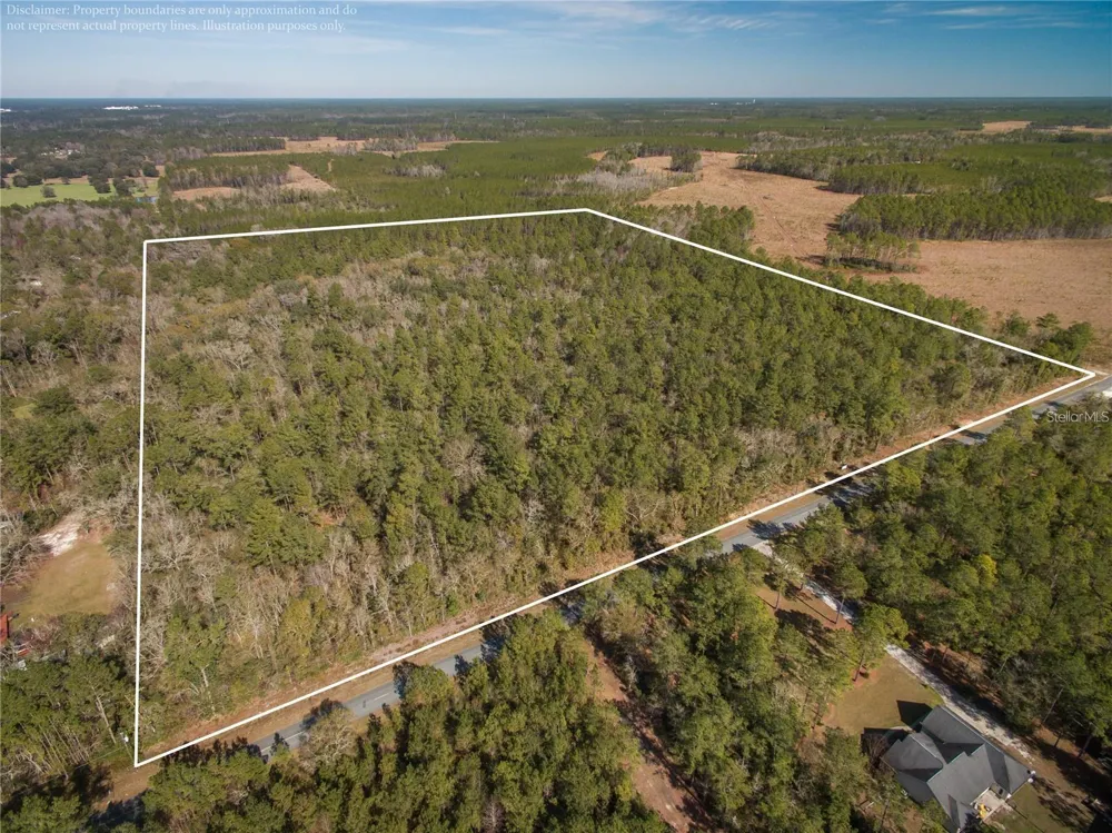 xxxx WEEKS LANE Lake City, FL 32025