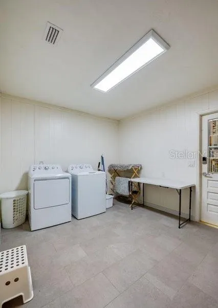 1286 JOHN ANDERSON DRIVE Ormond Beach, FL 32176