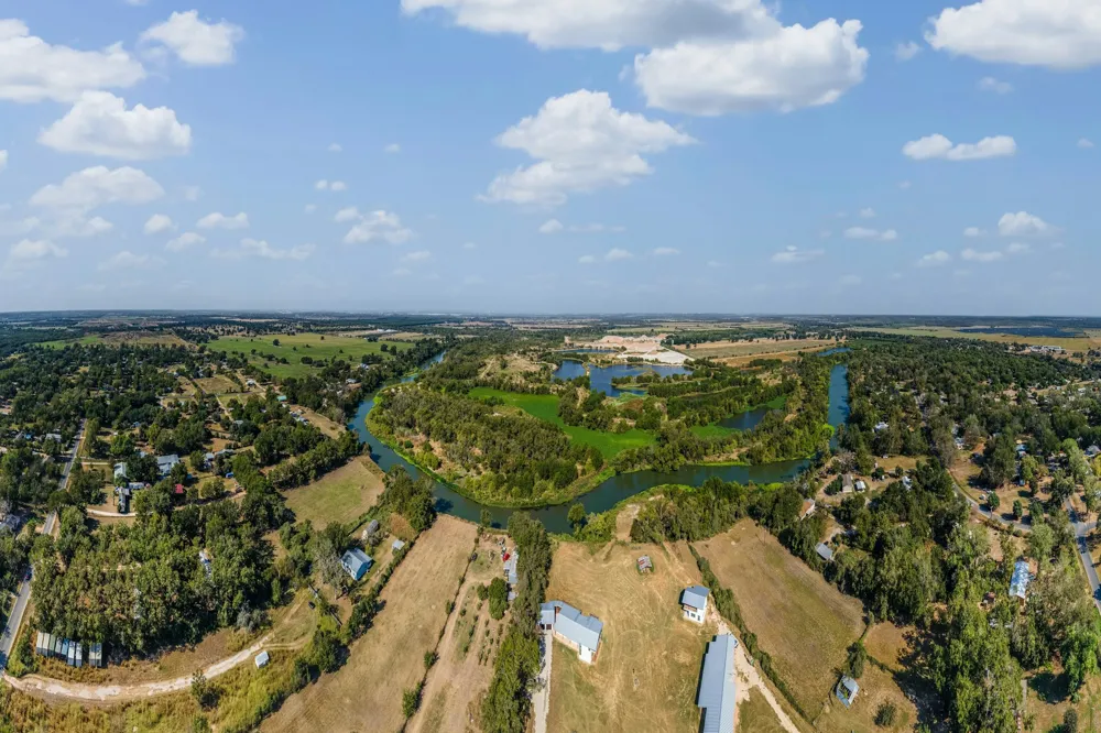 1800 Man O War Drive Del Valle, TX 78617