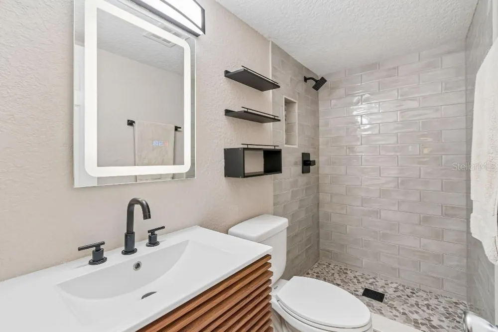 2500 LEE ROAD #104 Winter Park, FL 32789