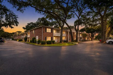 2500 LEE ROAD #104