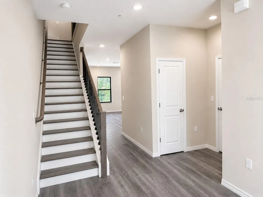 4347 CAMBIO GARDENS COURT Tampa, FL 33610