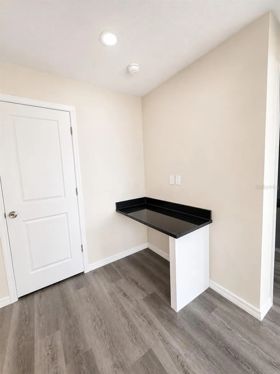 4347 CAMBIO GARDENS COURT Tampa, FL 33610