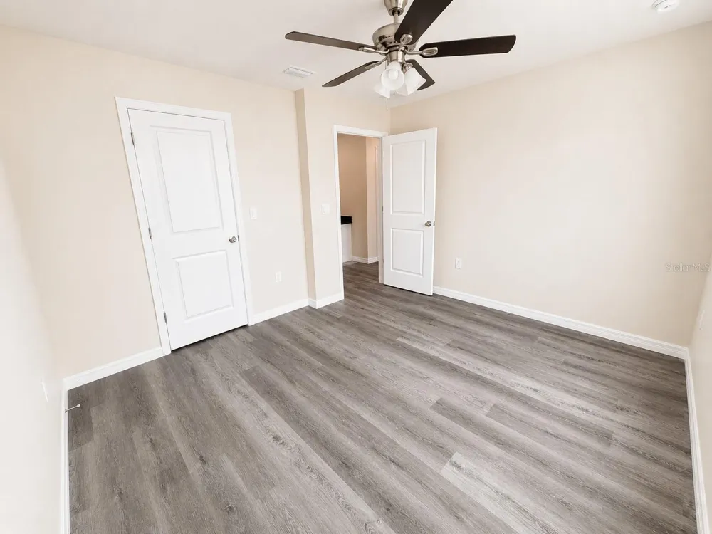 4347 CAMBIO GARDENS COURT Tampa, FL 33610