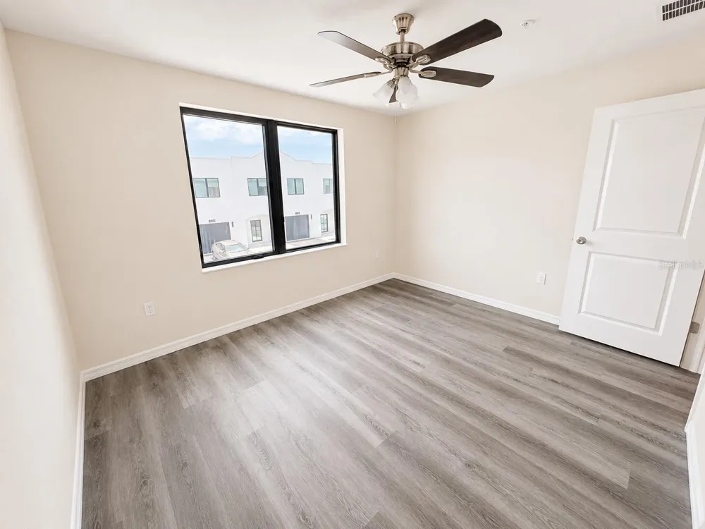 4347 CAMBIO GARDENS COURT Tampa, FL 33610