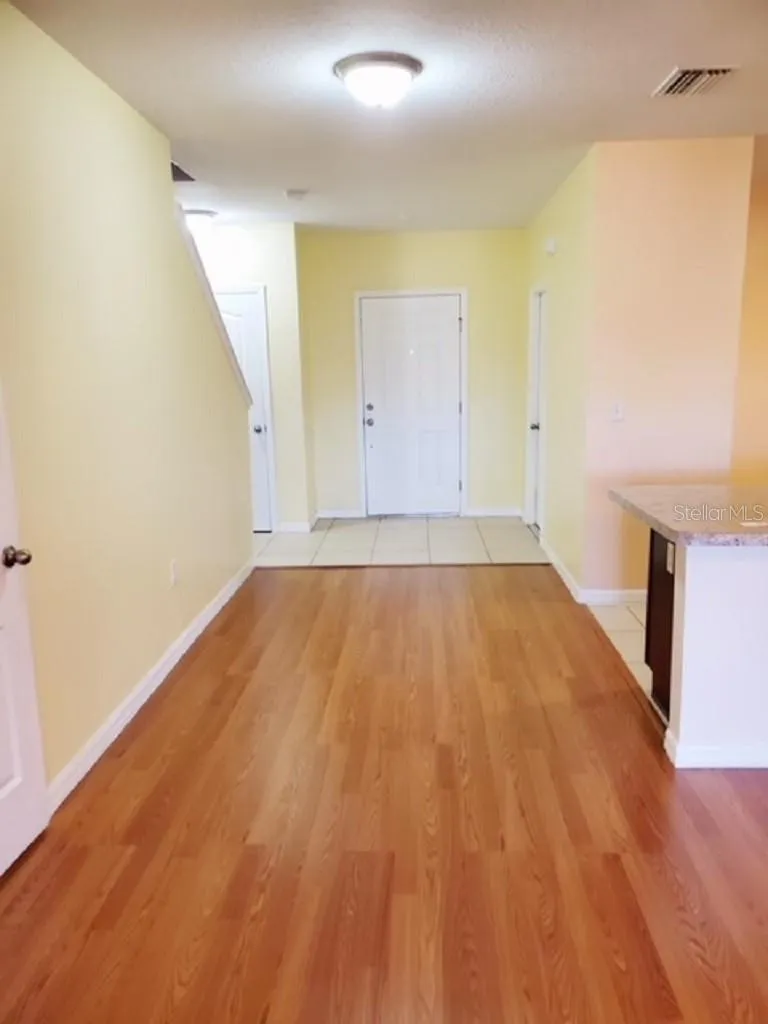 9907 HOUND CHASE DRIVE Gibsonton, FL 33534