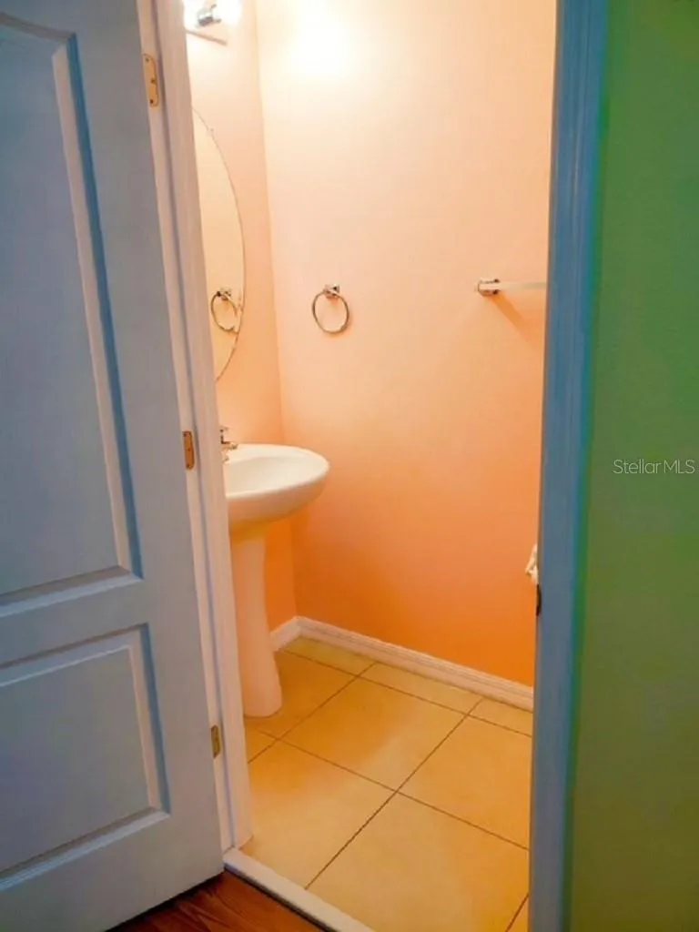 9907 HOUND CHASE DRIVE Gibsonton, FL 33534