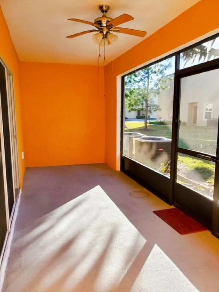 9907 HOUND CHASE DRIVE Gibsonton, FL 33534