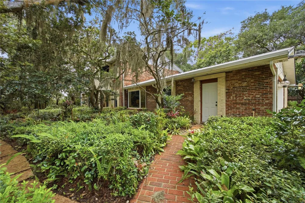 2271 KEYSTONE ROAD Tarpon Springs, FL 34688