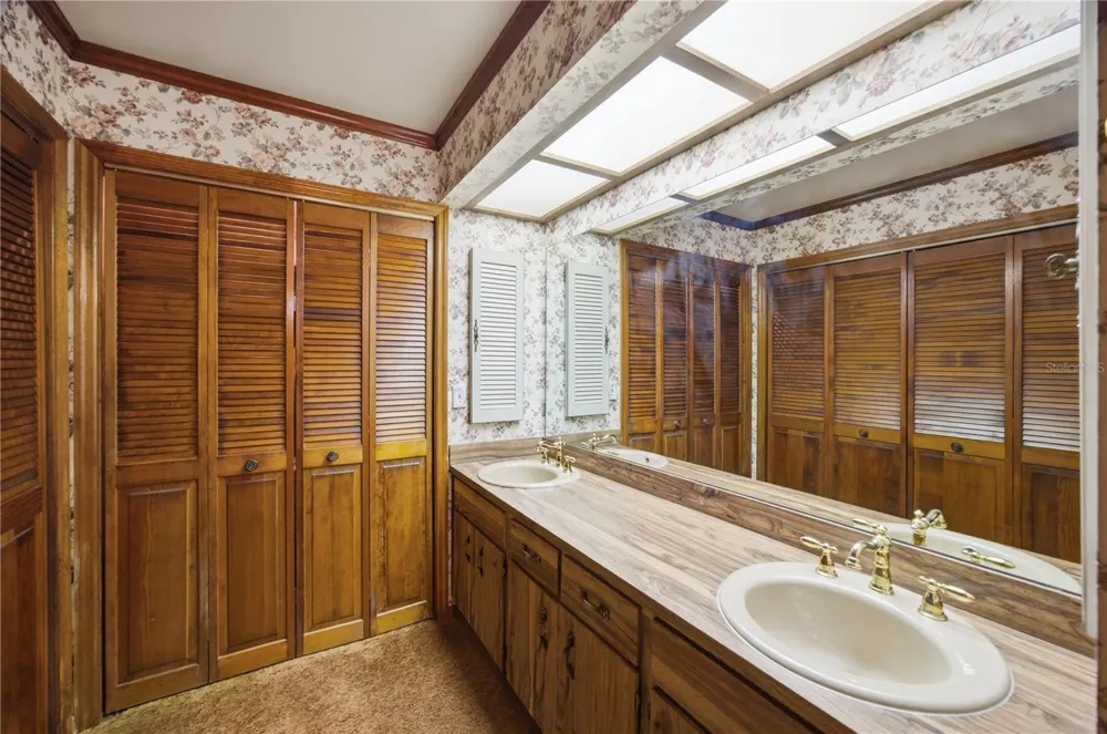 2271 KEYSTONE ROAD Tarpon Springs, FL 34688