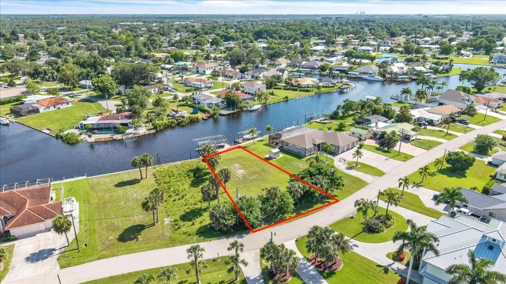 13425 MARQUETTE BOULEVARD Fort Myers, FL 33905