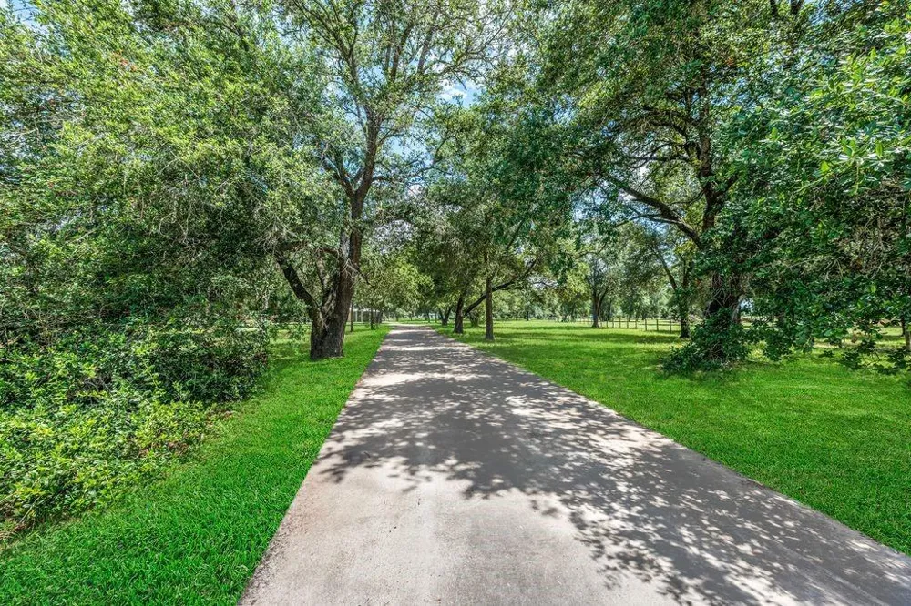 32956 Londonderry Drive Waller, TX 77484