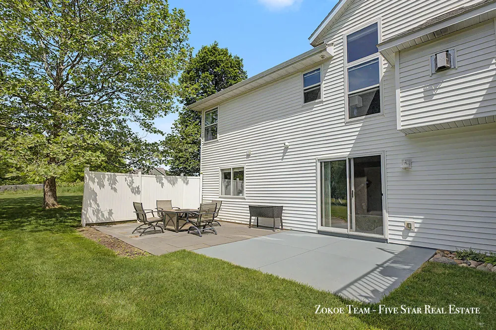 2130 Canterbury Lane Marne, MI 49435