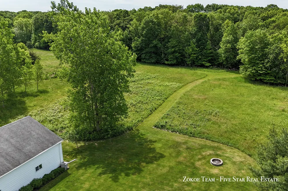 2130 Canterbury Lane Marne, MI 49435