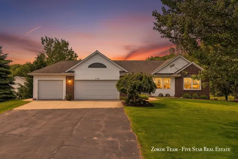 2130 Canterbury Lane
