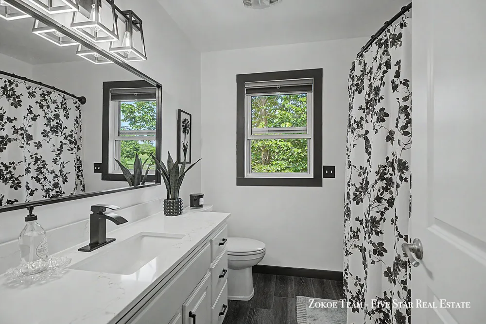 2130 Canterbury Lane Marne, MI 49435