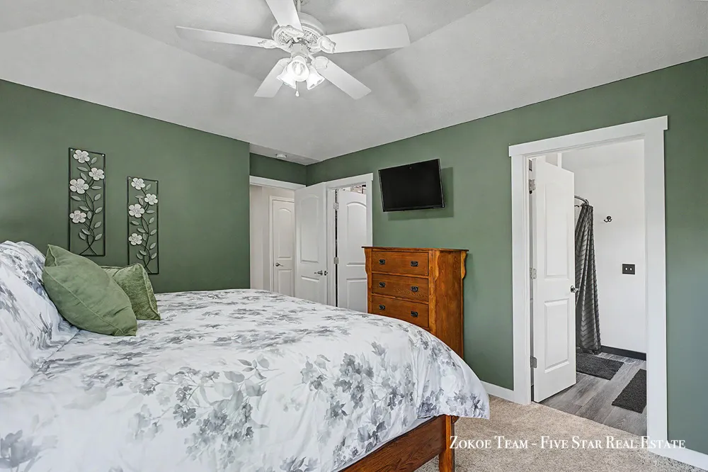 2130 Canterbury Lane Marne, MI 49435