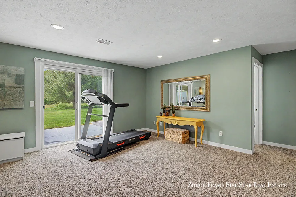 2130 Canterbury Lane Marne, MI 49435