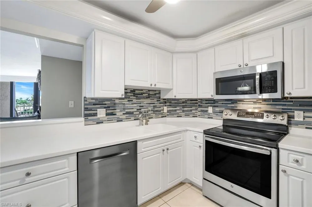 260 Seaview Court #407 Marco Island, FL 34145