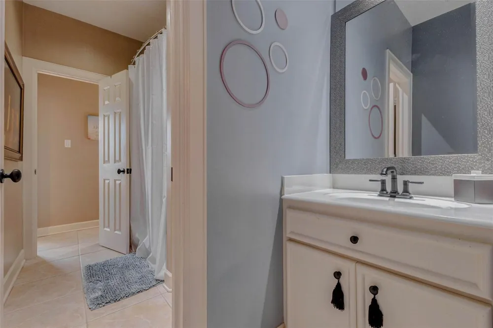 411 Harborside Way Kemah, TX 77565