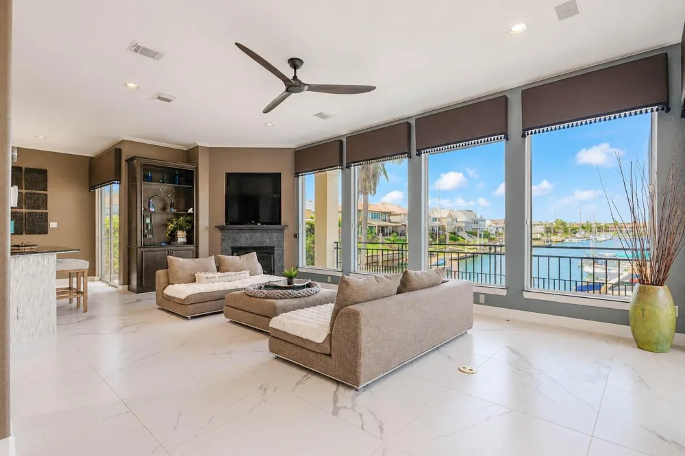 411 Harborside Way Kemah, TX 77565