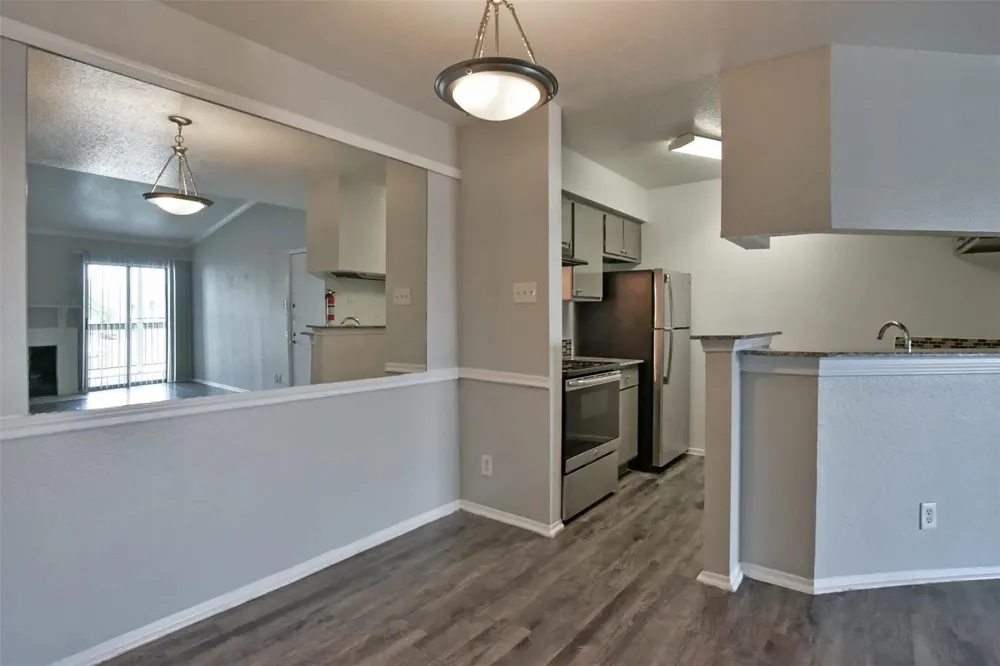 2700 S Dairy Ashford Road #511B Houston, TX 77082