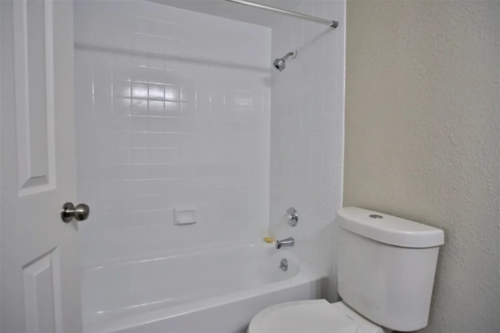 2700 S Dairy Ashford Road #511B Houston, TX 77082