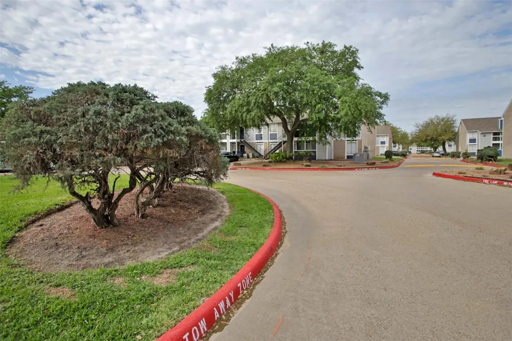 2700 S Dairy Ashford Road #511B Houston, TX 77082