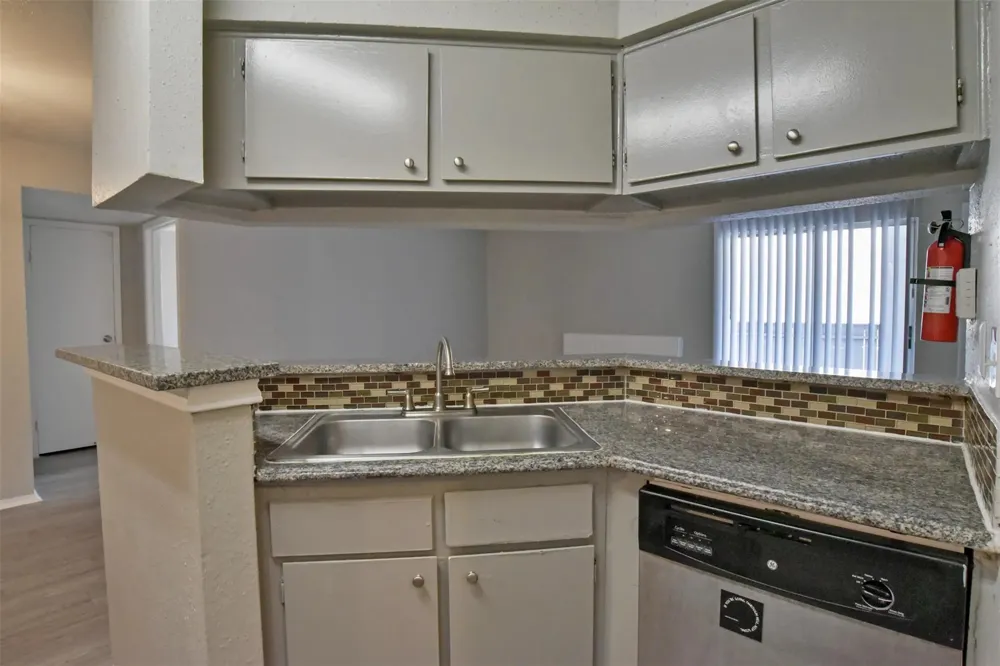 2700 S Dairy Ashford Road #511B Houston, TX 77082