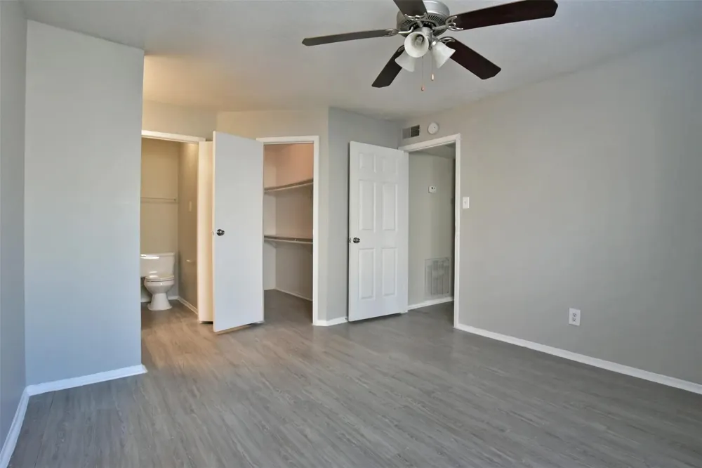 2700 S Dairy Ashford Road #511B Houston, TX 77082
