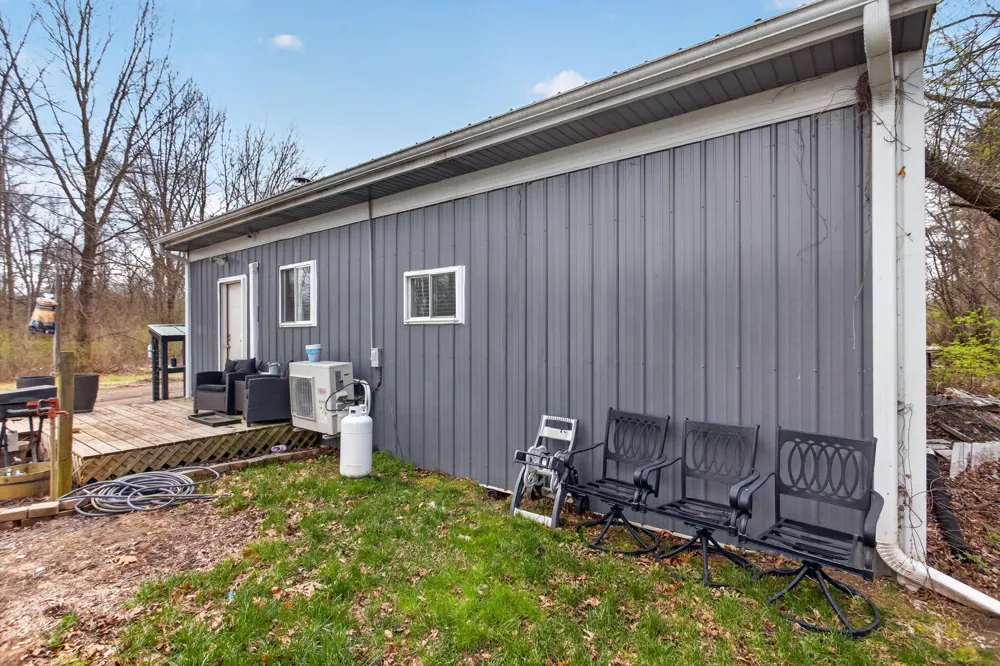 1284 Maple Grove Road Jackson, MI 49201