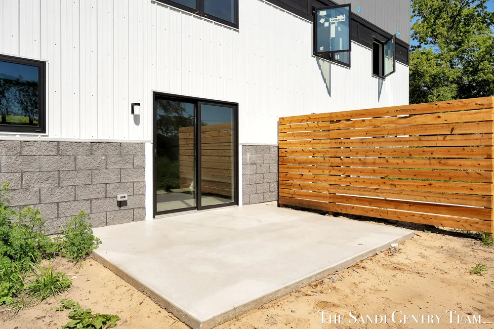 1500 Kooiman Avenue #9 Grand Haven, MI 49417