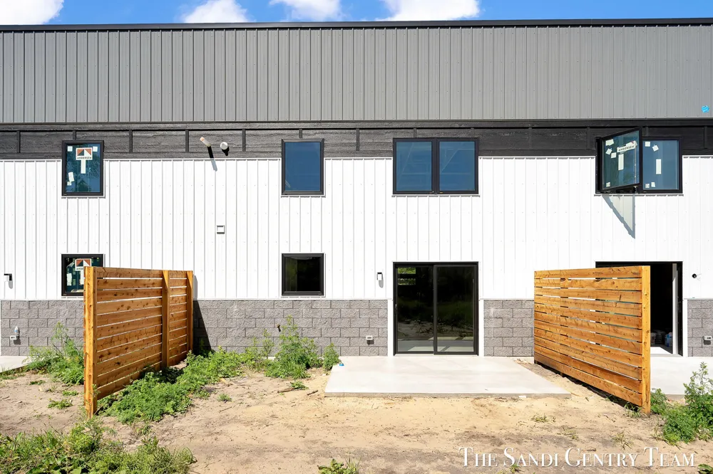 1500 Kooiman Avenue #9 Grand Haven, MI 49417