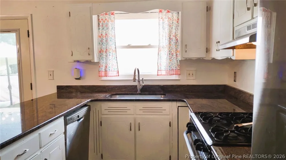 2038 Dunn Road Eastover, NC 28312