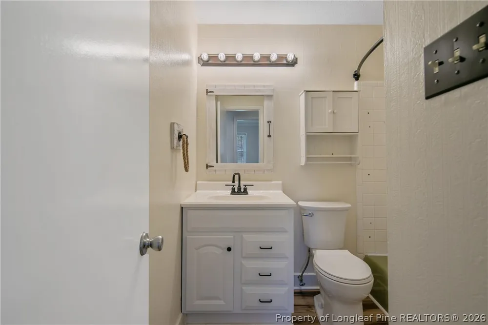 2038 Dunn Road Eastover, NC 28312