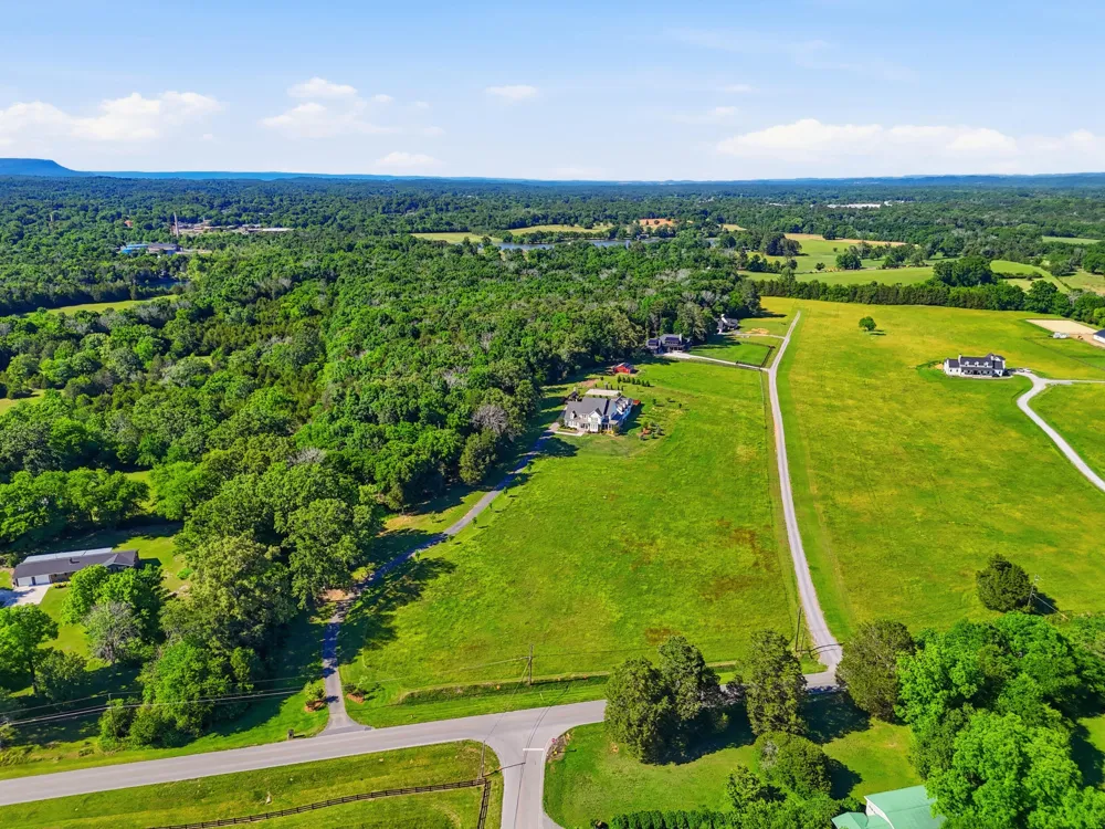 1876 Glass Mill Road Chickamauga, GA 30707